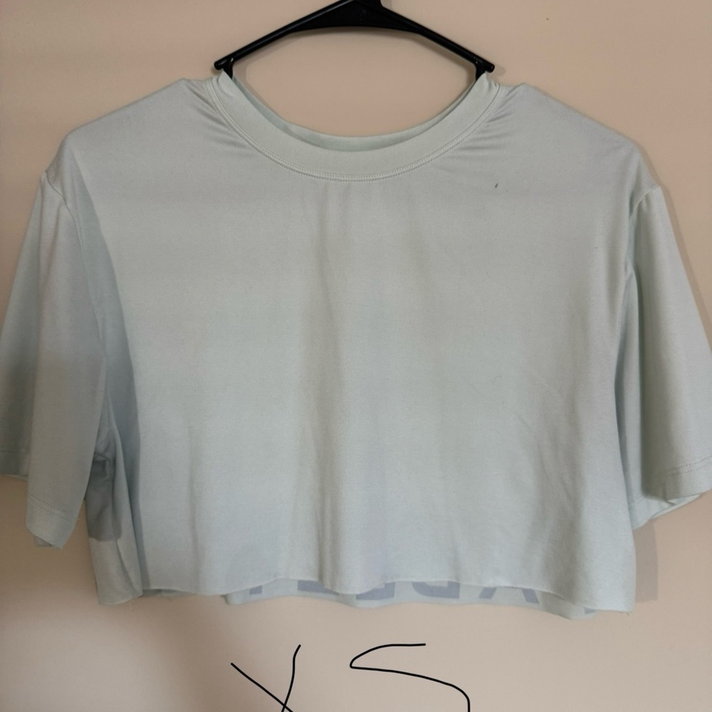 Fabletics Blue Short Sleeve Crop Boxy T-Shirt